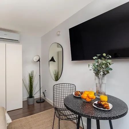 Antique Soul & Ramblas Apartment